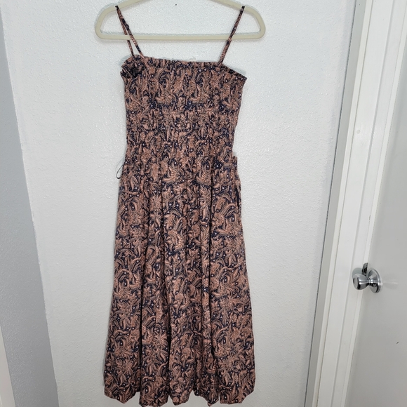 Madewell Smocked Bubble-Hem Midi Dress in Paisley NV466 - Picture 5 of 12